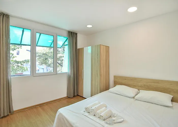 Hideout In Heart Of With Wifi